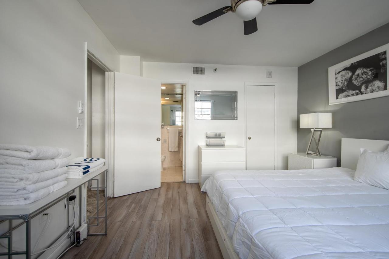 Apartmán Collins Chic Miami Beach Exteriér fotografie